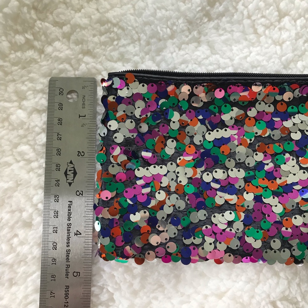 HP ✨ MAC Cosmetic Holiday Edition Sequin Makeup Bag - Shiny Pretty Things NWT - Picture 5 of 7